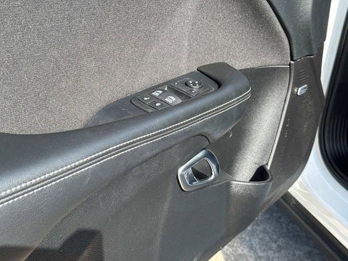 Used 2019 Dodge Challenger R/T Scat Pack w/ Shaker Package image 12