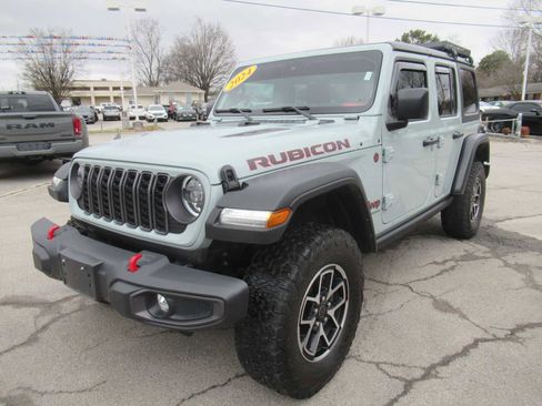 Used 2024 Jeep Wrangler Unlimited Rubicon image 1