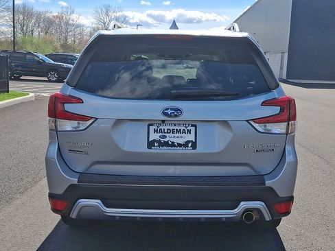 Used 2022 Subaru Forester Touring AWD/4WD image 5