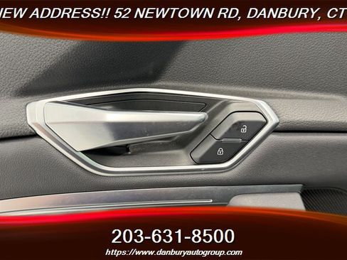 Used 2021 Audi e-tron Premium w/ Convenience Plus Package AWD/4WD image 14