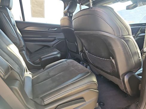 Certified 2023 Jeep Grand Cherokee L Laredo image 11