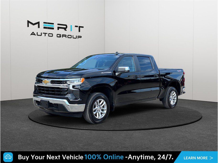 Used 2023 Chevrolet Silverado 1500 LT AWD/4WD image 4