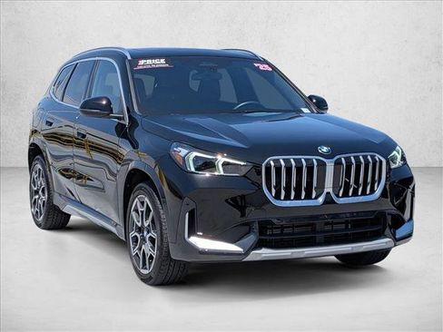 Used 2025 BMW X1 xDrive28i w/ Convenience Package AWD/4WD image 3