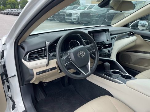 Used 2023 Toyota Camry LE FWD image 11
