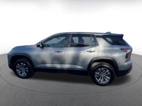 Used 2025 Chevrolet Equinox LT image 9