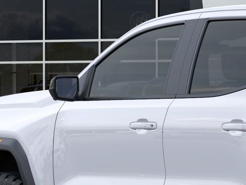New 2026 GMC Canyon Elevation w/ Convenience Package RWD image 36
