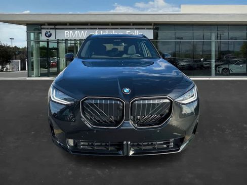 Used 2026 BMW X3 xDrive30 w/ Premium Package image 4