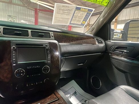 Used 2013 GMC Sierra 2500 Denali w/ Suspension Package, Off-Road image 13