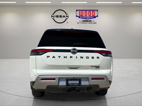 Certified 2023 Nissan Pathfinder Platinum w/ Black Appearance Package AWD/4WD image 3