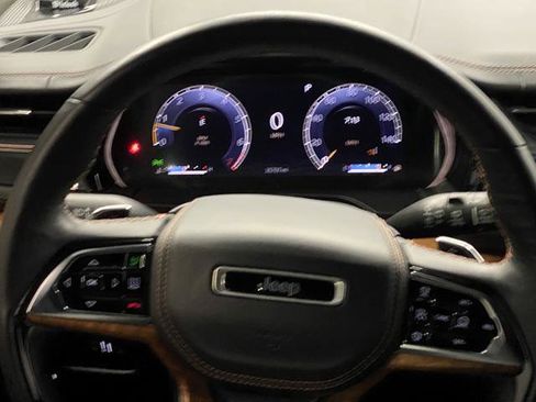 Used 2023 Jeep Grand Cherokee L Summit image 18