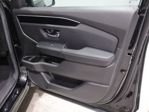 Used 2025 Honda Pilot EX-L image 26