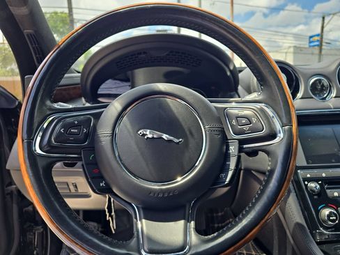 Used 2017 Jaguar XJ L Portfolio AWD/4WD image 24