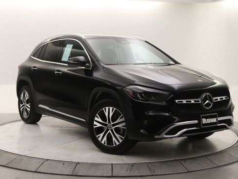 Certified 2025 Mercedes-Benz GLA 250 image 33