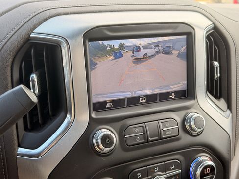 Used 2021 GMC Sierra 1500 SLT AWD/4WD image 25