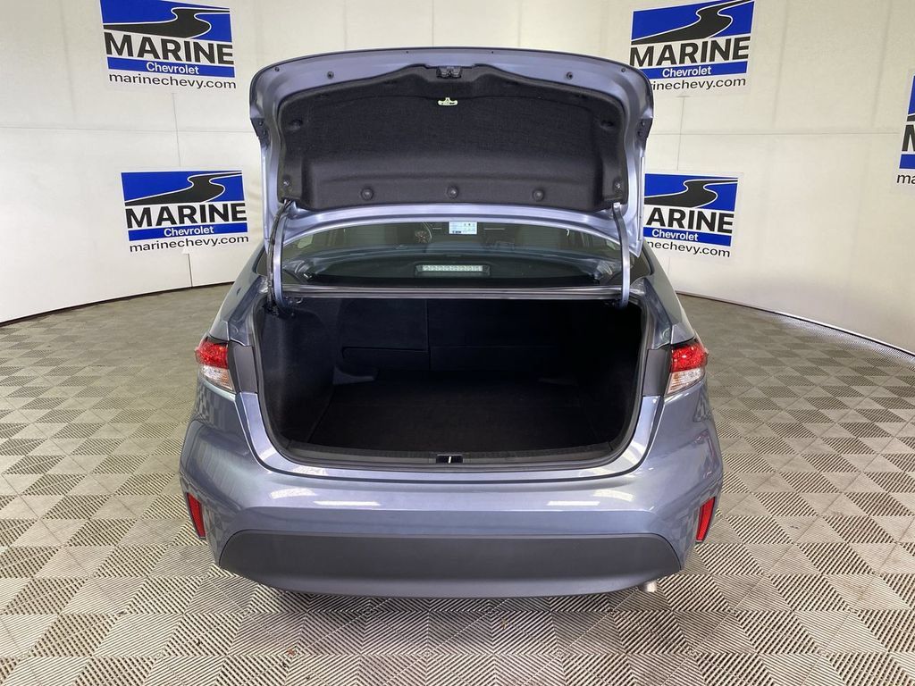 Used 2024 Toyota Corolla LE FWD image 29