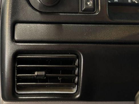 Used 1996 Ford Bronco image 15