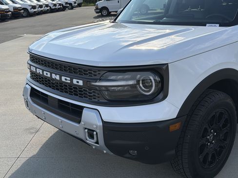 Used 2025 Ford Bronco Sport Badlands AWD/4WD image 6