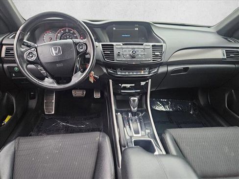 Used 2017 Honda Accord Sport image 16