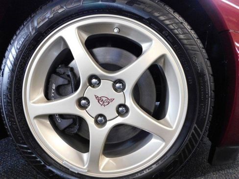 Used 2003 Chevrolet Corvette Base w/ Preferred Equipment Group1 image 13