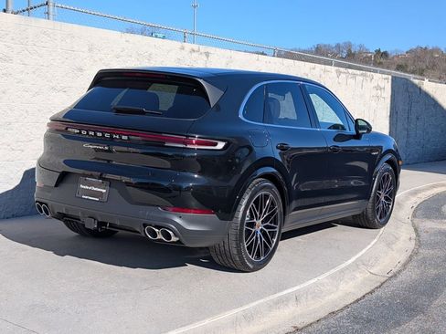 New 2026 Porsche Cayenne S image 7