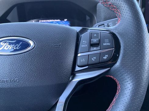 Used 2025 Ford Explorer ST-Line AWD/4WD image 21