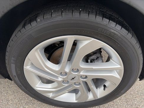Used 2022 Chevrolet Bolt LT FWD image 30