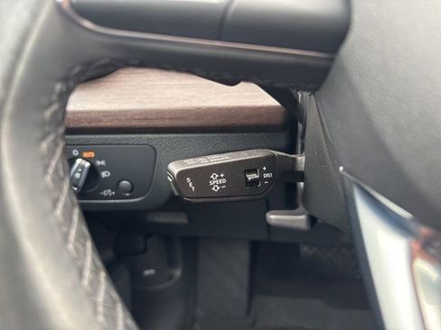 Used 2023 Audi Q5 2.0T Premium w/ Convenience Package AWD/4WD image 21