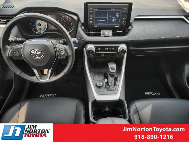 Used 2022 Toyota RAV4 XLE Premium AWD/4WD image 26