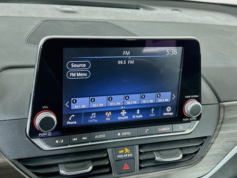 Used 2025 Nissan Altima 2.5 SV FWD image 19