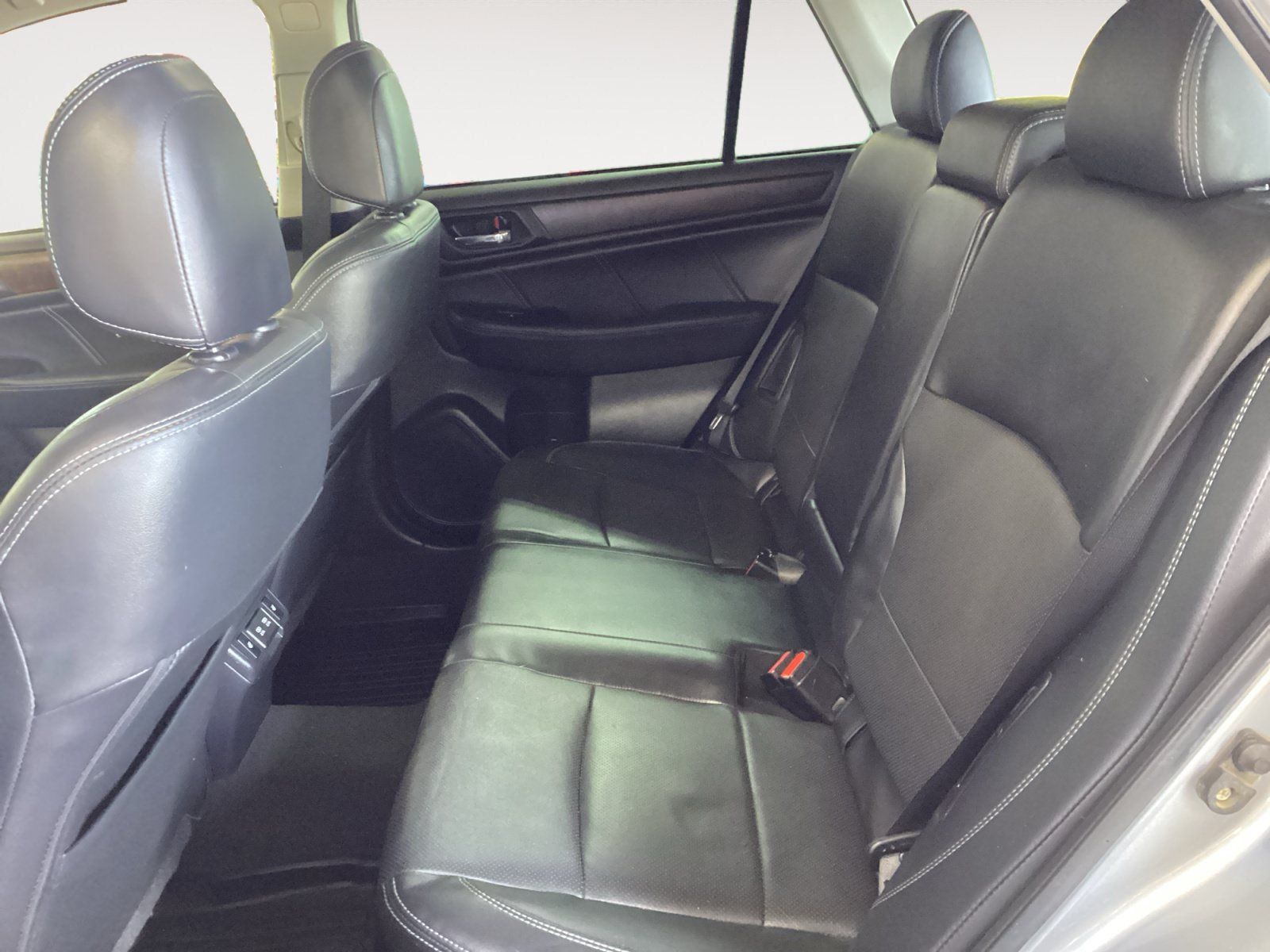 Used 2019 Subaru Outback 2.5i Limited w/ Popular Package #2 AWD/4WD image 13