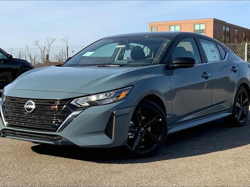 New 2025 Nissan Sentra SR w/ SR Premium Package image 2