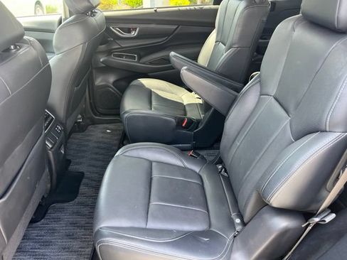 Used 2023 Subaru Ascent Limited AWD/4WD image 12