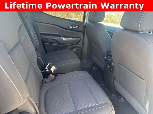 Used 2023 GMC Acadia SLE w/ Driver Convenience Package image 17