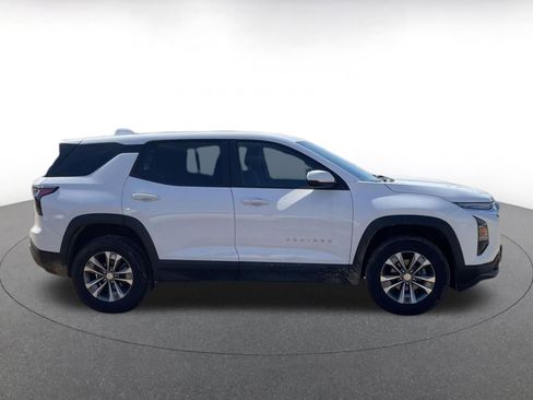 Used 2025 Chevrolet Equinox LT image 18