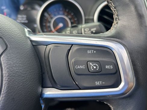 Certified 2022 Jeep Wrangler Unlimited Sahara w/ LED Lighting Group AWD/4WD image 46