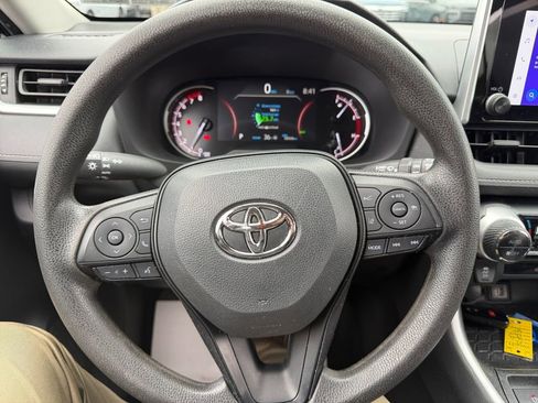 Used 2023 Toyota RAV4 XLE image 15