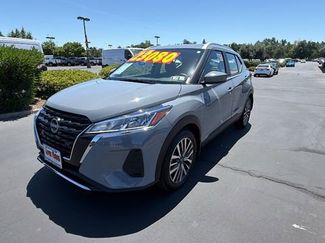 Used 2024 Nissan Kicks SV FWD video 1