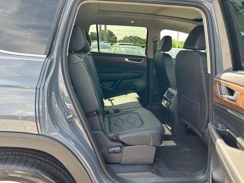 New 2026 Volkswagen Atlas SE FWD image 40