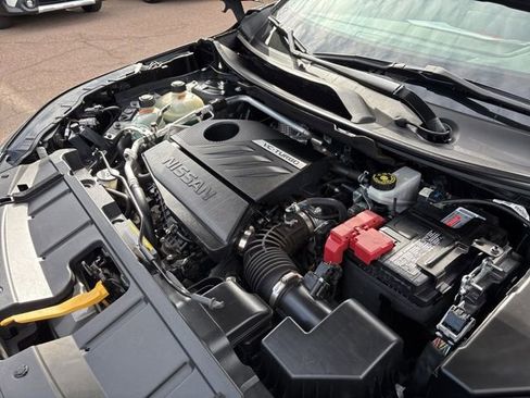 Used 2023 Nissan Rogue SV image 16