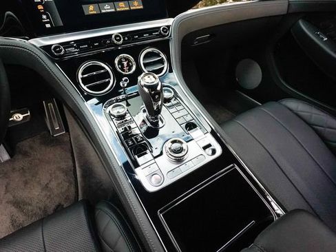 Used 2020 Bentley Continental GT V8 image 66
