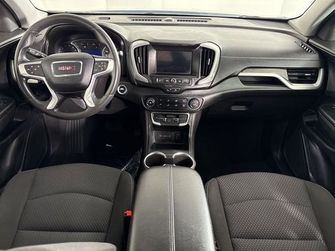 Used 2024 GMC Terrain SLE image 12