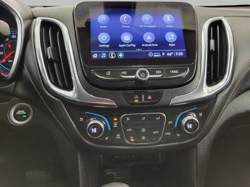 Used 2023 Chevrolet Equinox Premier image 7