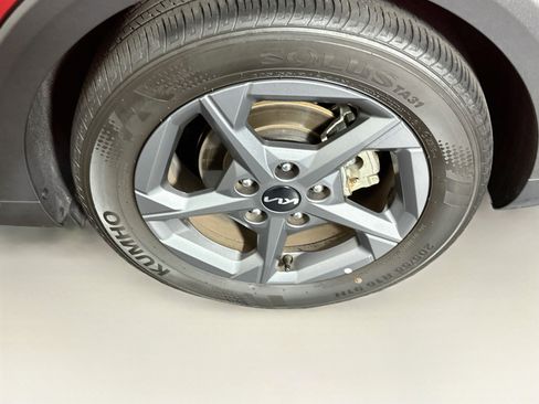 Used 2025 Kia K4 FWD image 11