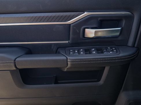New 2026 RAM 2500 Big Horn AWD/4WD image 23
