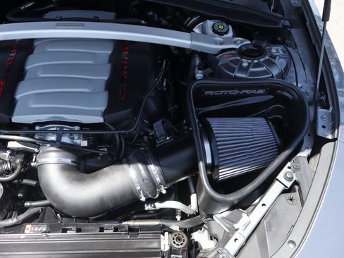 Used 2021 Chevrolet Camaro SS RWD image 14