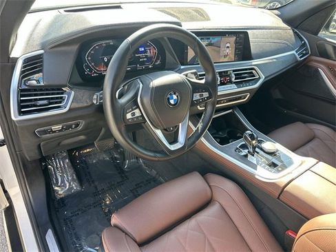 Used 2023 BMW X5 xDrive40i w/ Premium Package image 9