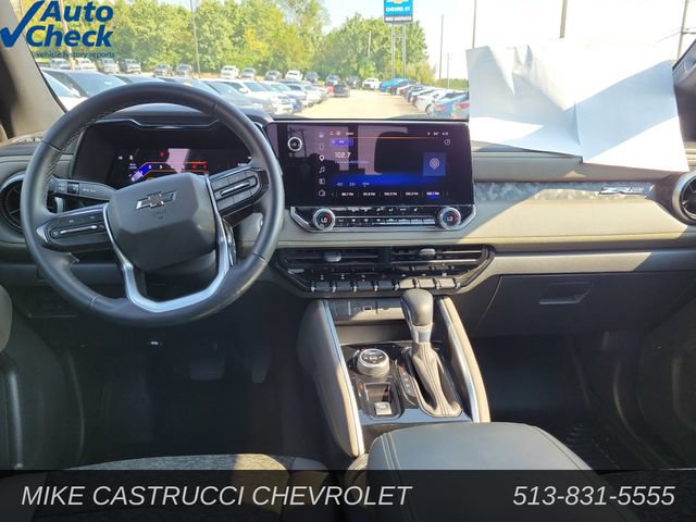Used 2024 Chevrolet Colorado ZR2 w/ Technology Package AWD/4WD image 10