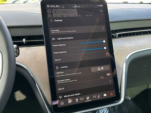 Certified 2025 Volvo EX90 Ultra image 32