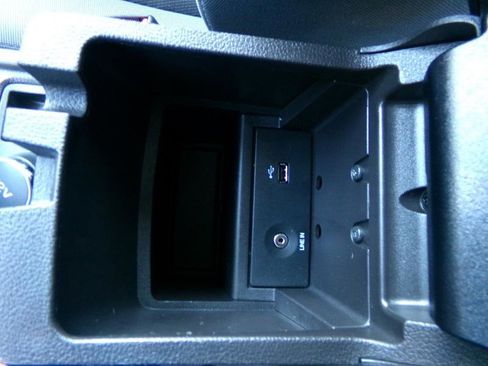 Used 2014 Ford Focus SE image 20