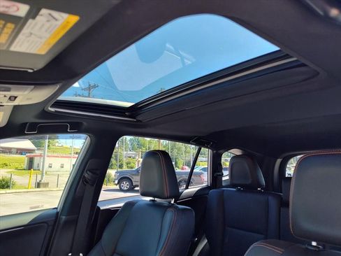 Used 2018 Toyota RAV4 SE AWD/4WD image 24